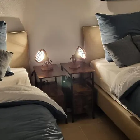 Zum Steinbruch Apartman Korlingen