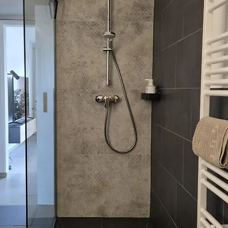 Zum Steinbruch Apartman Korlingen